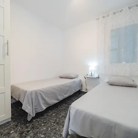 Cubo's Evy Apartamento *